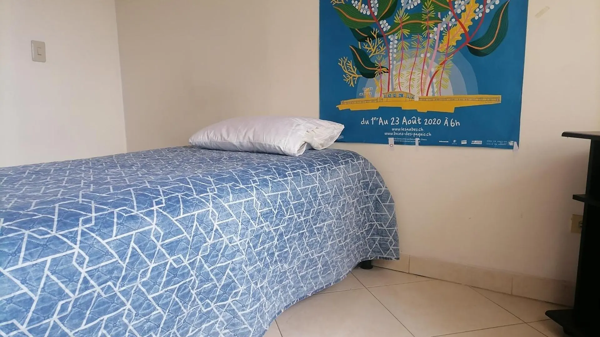 Homestay Apartestudio De 2 Habitaciones Con Cocina Compartida Medellin Colombia